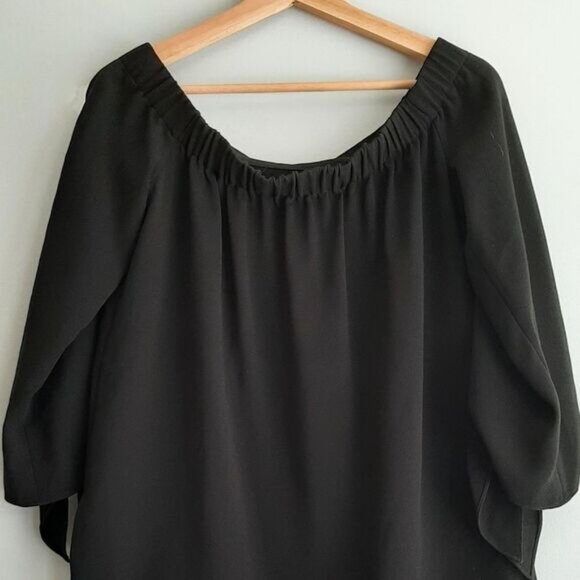 CLUB MONACO Sophia Off Shoulder Light & Flowy Blouse Sz 4 - Picture 8 of 13